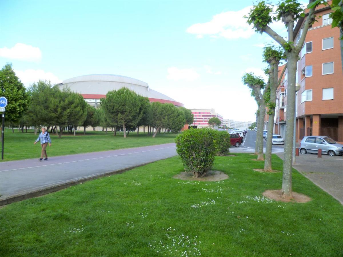 Logrocity Puerta Del Ebro Parking Privado Gratis Логроньйо Екстер'єр фото